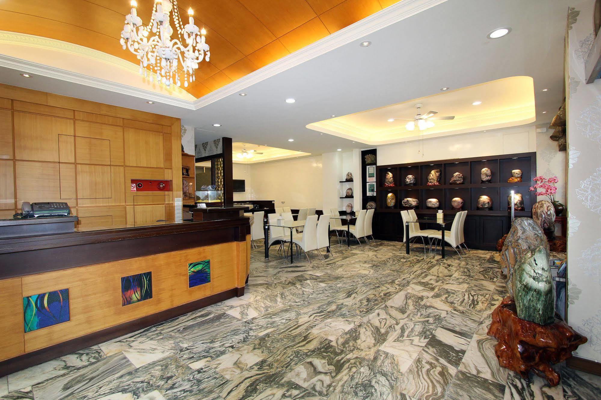 โรงแรมเตาเตาชู เมืองฮวาเหลียน ภายนอก รูปภาพ